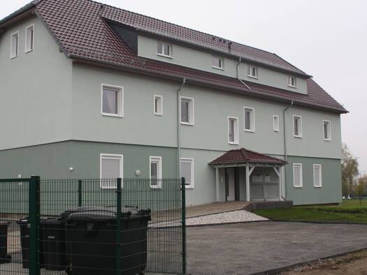 Wohnung zur Miete 572 € 3 Zimmer 81,7 m² Geschoss 1/3 frei ab 01.07.2026 Ebeleben 99713