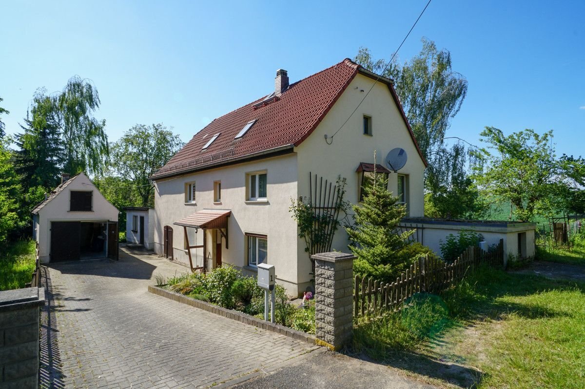 Einfamilienhaus zum Kauf 99.500 € 4 Zimmer 115 m²<br/>Wohnfläche 810 m²<br/>Grundstück Birmenitz 1 Birmenitz Lommatzsch / Birmenitz 01623