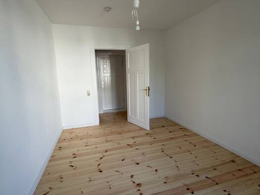 Wohnung zur Miete 1.020 € 1 Zimmer 62 m² Geschoss 1/2 frei ab sofort Karlshorst Berlin 10318