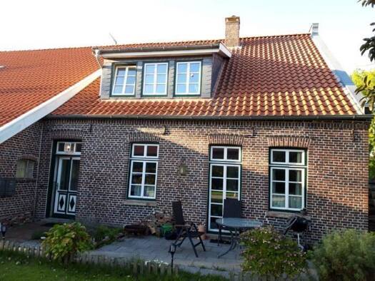 Maisonette zur Miete 820 € 3 Zimmer 95 m² frei ab 01.11.2026 Ostiem Schortens 26419