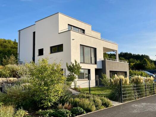 Villa zur Miete 3.250 € 7 Zimmer 210 m² 741 m² Grundstück frei ab 01.09.2026 Thüngen 97289