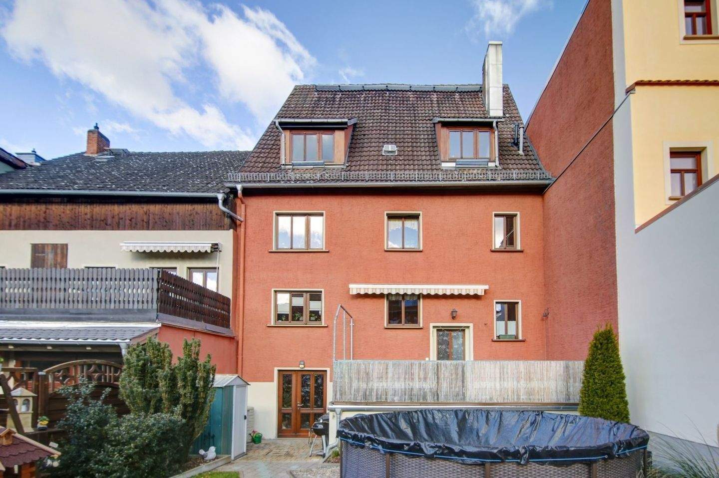 Immobilie in Gumperda - Gepflegtes MFH Mehrfamilienhaus Haus mit 3 WE | Terrasse | Garten | Altstadt | Kahla bei Jena - Bild 1