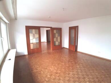 Wohnung zur Miete 950 € 4,5 Zimmer 130 m² 1. Geschoss frei ab sofort Urbach Urbach 73660