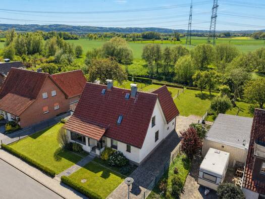 Einfamilienhaus zum Kauf provisionsfrei 222.000 € 8 Zimmer 180 m² 1.039 m² Grundstück An der Hunte 14 Bohmte 49163