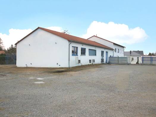 Werkstatt zur Miete provisionsfrei 1.260 € 252 m² Lagerfläche Bernsdorf Bernsdorf 02994