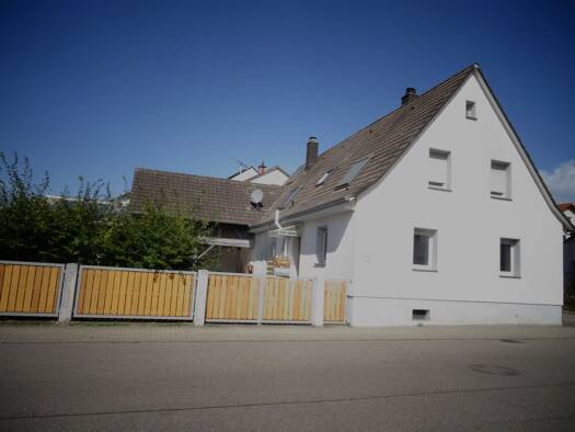 Einfamilienhaus zum Kauf 390.000 € 5 Zimmer 127 m² 344 m² Grundstück frei ab 01.10.2026 Jöhlingen Walzbachtal 75045