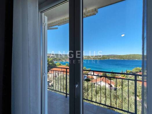 Haus zum Kauf 620.000 € 7 Zimmer 370 m² Solta