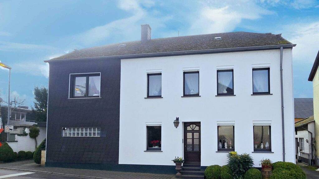 Einfamilienhaus zum Kauf 249.000 € 6 Zimmer 150 m² 214 m² Grundstück Wiltingen 54459