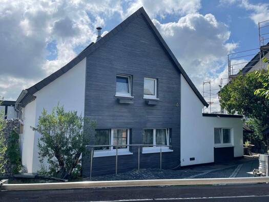 Doppelhaushälfte zum Kauf 259.000 € 4 Zimmer 91 m² 429 m² Grundstück Marienhagen Wiehl 51674