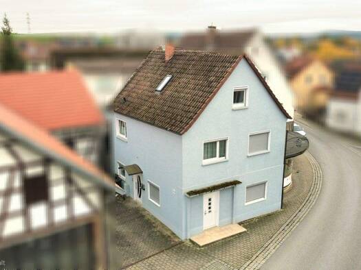 Haus zum Kauf 199.000 € 8 Zimmer 160 m² 170 m² Grundstück Redwitz 96257