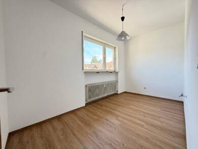Wohnung zur Miete 1.050 € 3 Zimmer 96 m² 1. Geschoss Leutenbachstr. 9 Hersbruck Hersbruck 91217