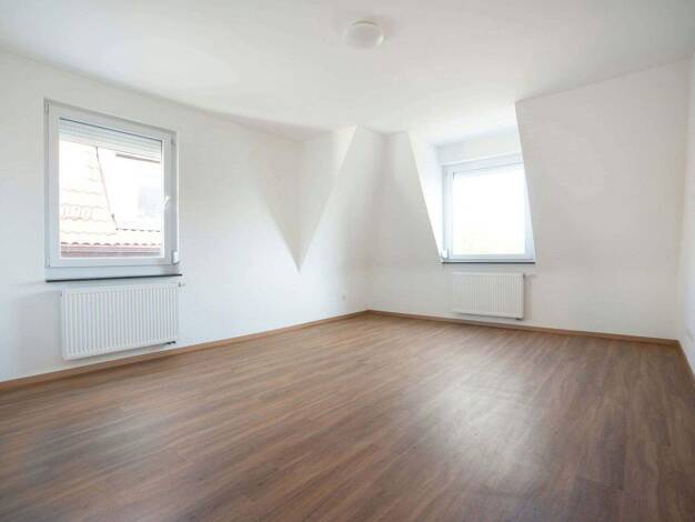 Wohnung zur Miete 1.290 € 3 Zimmer 83 m² 4. Geschoss Neckartalstr. 125 Bad Cannstatt Stuttgart 70376