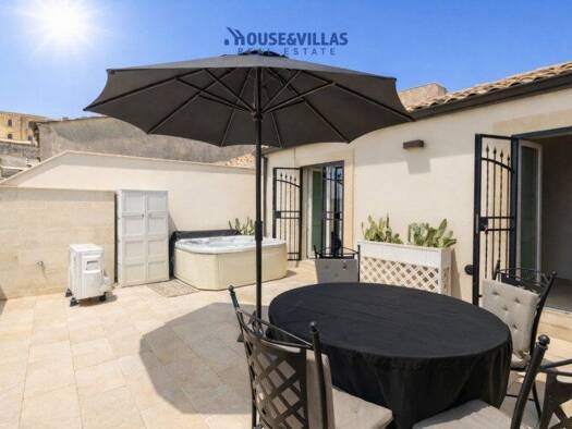 Haus zum Kauf 300.000 € 107 m² Noto 96017