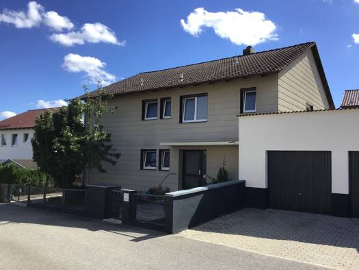 Wohnung zur Miete 1.250 € 4 Zimmer 85 m² Geschoss 1/2 frei ab sofort Kumhausen Kumhausen 84036