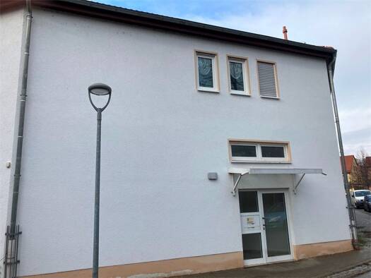 Wohnung zur Miete 400 € 3 Zimmer 77,3 m² 1. Geschoss frei ab sofort Richard-Hüttig-Platz 17 Roßleben Roßleben 06571