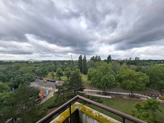 Wohnung zur Miete 391 € 1 Zimmer 40,5 m² 7. Geschoss frei ab 01.10.2026 Senftenberger Ring 68 Märkisches Viertel Reinickendorf 13435