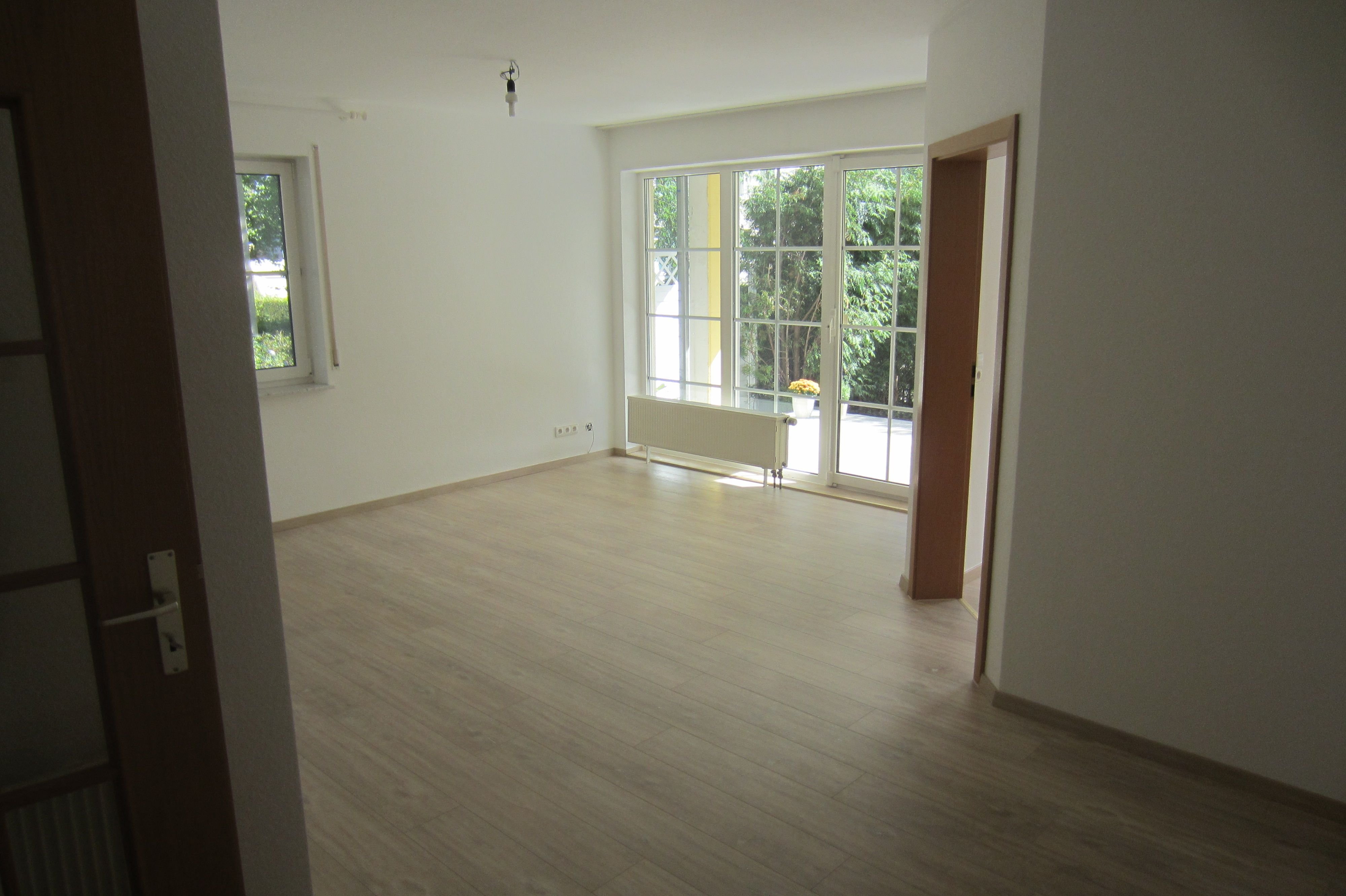 Terrassenwohnung zur Miete 710 € 3,5 Zimmer 72,2 m²<br/>Wohnfläche EG<br/>Geschoss 01.10.2024<br/>Verfügbarkeit Emmerichstr. Westend Kassel 34119