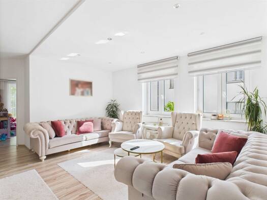 Wohnung zum Kauf 309.000 € 5,5 Zimmer 144 m² Schwandorf 92421