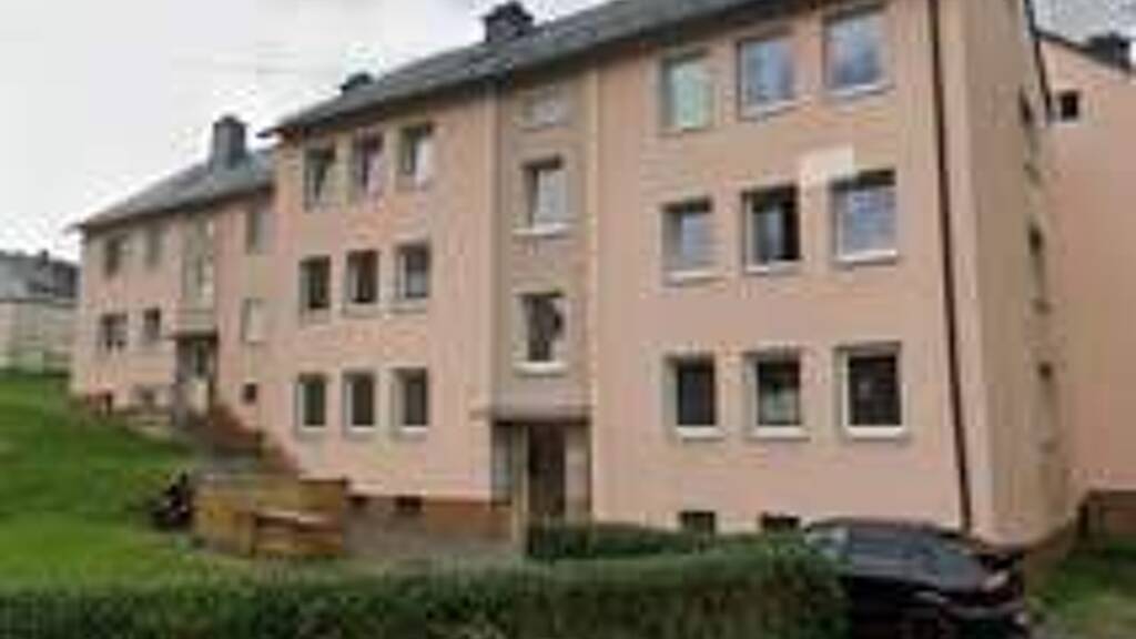 Wohnung zur Miete 250 € 2 Zimmer 43 m² 2. Geschoss Helmbrechts Hof_Kreis 95233