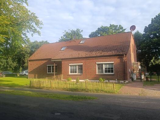 Mehrfamilienhaus zum Kauf 300.000 € 9 Zimmer 264 m² 4.141 m² Grundstück Bohlenbergerfeld Zetel 26340