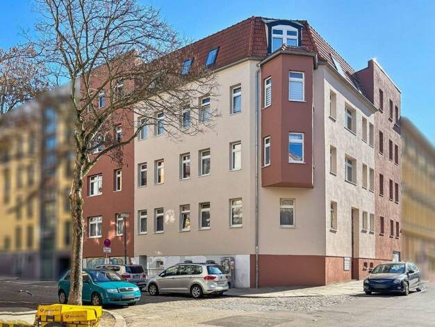 Wohnung zum Kauf 154.000 € 3 Zimmer 91 m² Innenstadt Halle (Saale) 06110