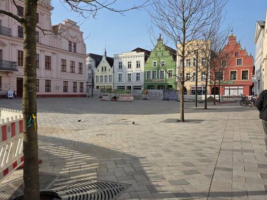 Laden zur Miete 1.452 € 1 Zimmer 132 m² Verkaufsfläche Markt 6 Güstrow Güstrow 18273