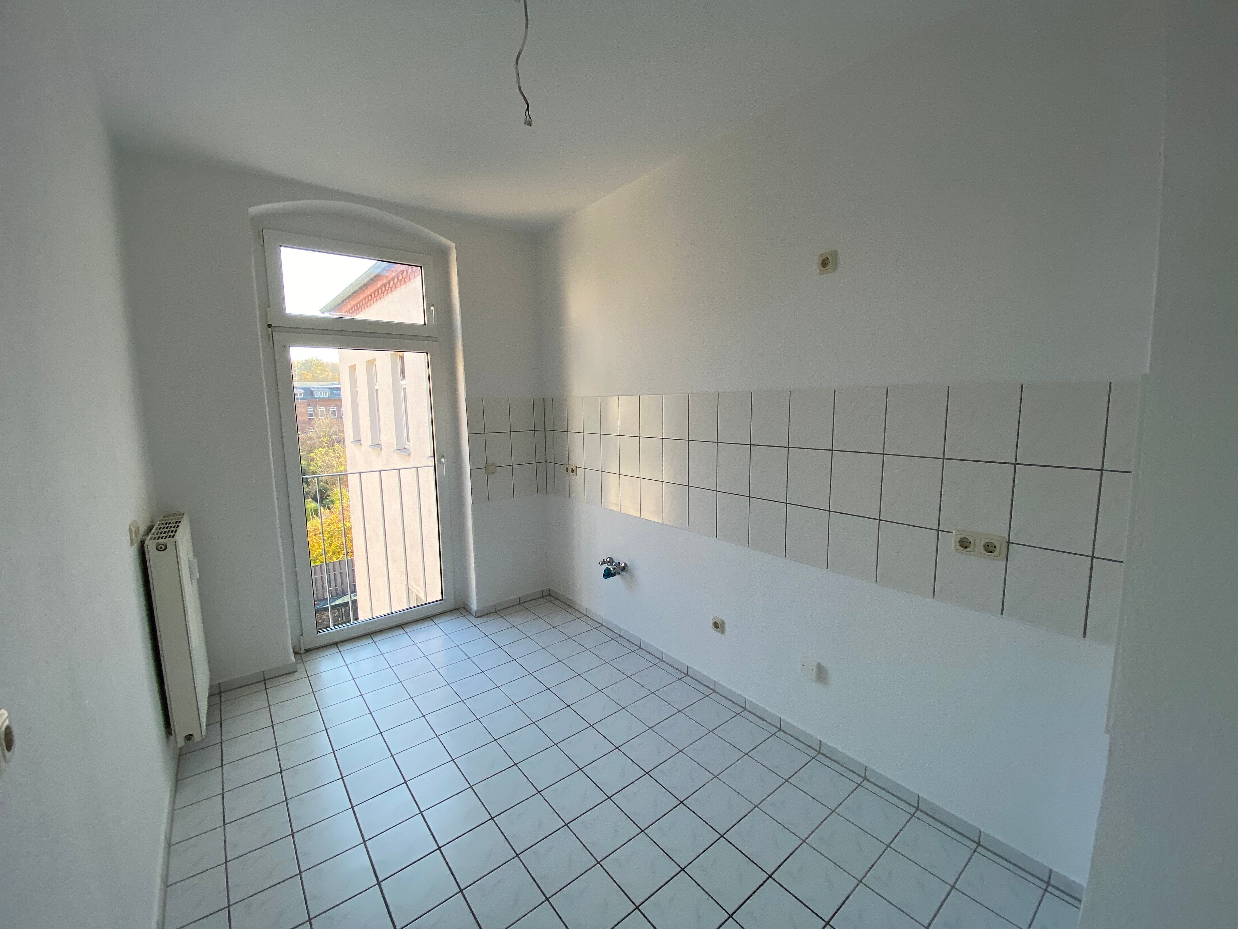 Studio zur Miete 485 € 4 Zimmer 82,6 m²<br/>Wohnfläche 1.<br/>Geschoss Max-Pechstein-Straße 16 Mitte - Nord 121 Zwickau 08056