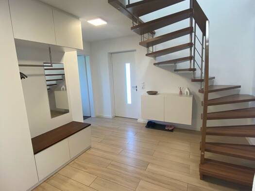 Einfamilienhaus zum Kauf provisionsfrei 599.999 € 5 Zimmer 184 m² Sennfeld 97526