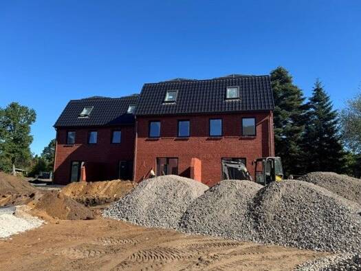 Reihenendhaus zur Miete - Erstbezug 2.580 € 5,5 Zimmer 126 m² 163 m² Grundstück frei ab sofort Garstedt Norderstedt 22846