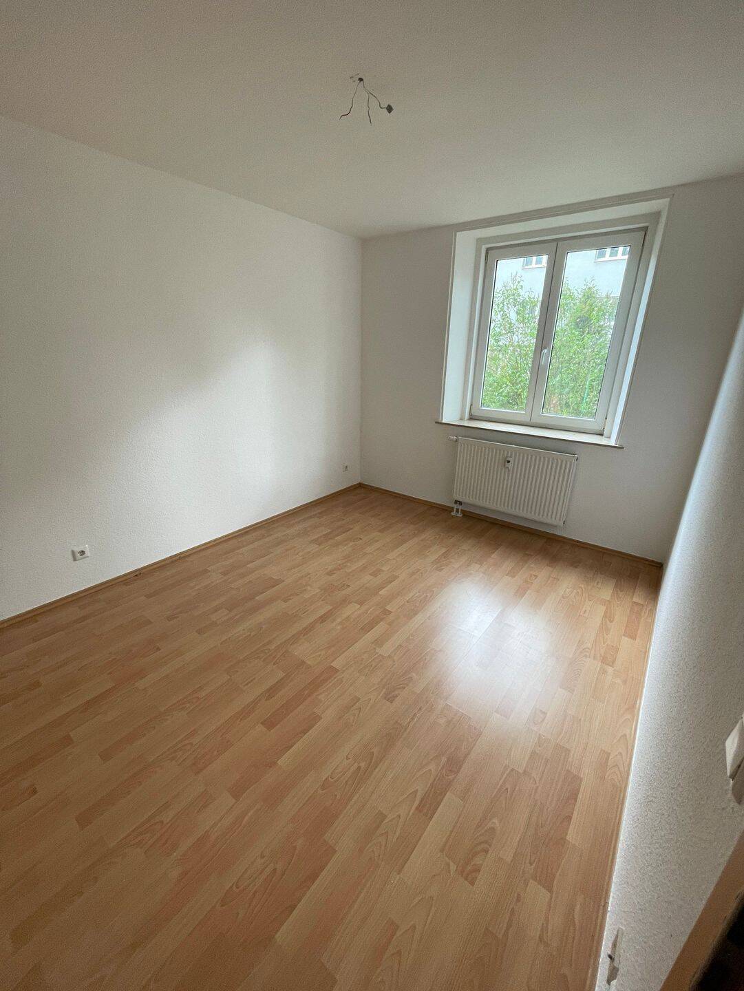 SUPER! schöne Lage und 2 Räume mit Balkon- Was will man mehr!? – Beethovenstr. 52a we 2, 9130 Chemnitz – Vorschaubild 7