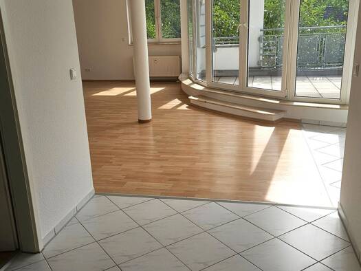 Wohnung zur Miete 1.100 € 2 Zimmer 81 m² 2. Geschoss frei ab sofort Darmstadt Darmstadt 64287