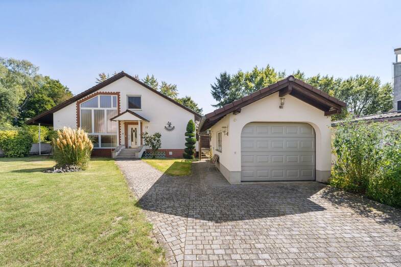 Einfamilienhaus zum Kauf 598.000 € 5,5 Zimmer 272 m² 1.196 m² Grundstück Nieder-Wöllstadt Wöllstadt 61206
