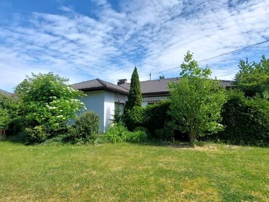 Bungalow zum Kauf 5,5 Zimmer 142 m² 1.335 m² Grundstück St. Florian 4490