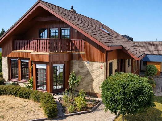 Einfamilienhaus zum Kauf 450.000 € 6 Zimmer 163 m² 638 m² Grundstück Hochmössingen Oberndorf am Neckar 78727