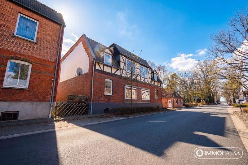 Immobilie in Uelzen - Attraktives Mehrfamilienhaus in Uelzen - 3 Wohneinheiten mit 6,4 % Rendite - Bild 0