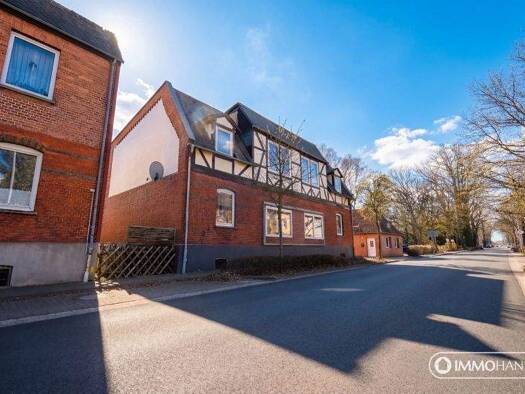 Mehrfamilienhaus zum Kauf als Kapitalanlage geeignet 315.000 € 11 Zimmer 313 m² 659 m² Grundstück Veerßen Uelzen / Veerßen 29525