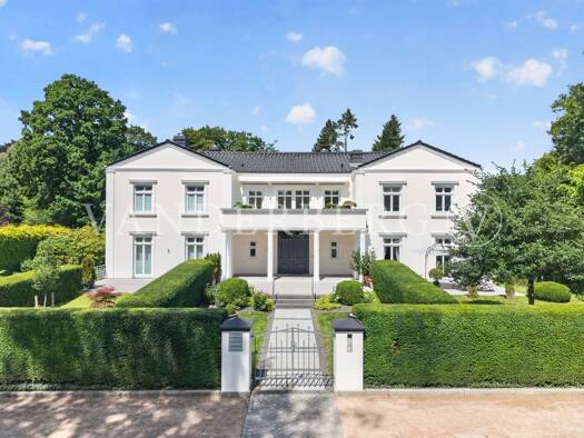 Haus zum Kauf 2.699.000 € 6 Zimmer 240 m² 1.007 m² Grundstück Wellingsbüttel Wandsbek 22391