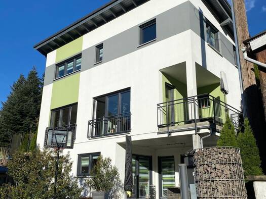 Einfamilienhaus zur Miete 2.200 € 6 Zimmer 170 m² 227 m² Grundstück frei ab 01.01.2026 Lörracher Straße 22E Degerfelden Rheinfelden (Baden) 79618