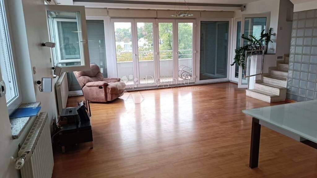 Wohnung zum Kauf 6 Zimmer 192 m² 2. Geschoss Petrova - Vocarska