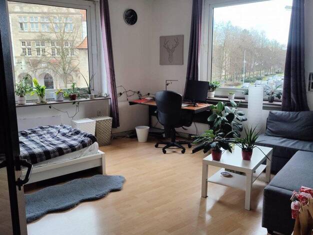 Wohnung zur Miete 995 € 4 Zimmer 105 m² 1. Geschoss frei ab 01.10.2026 Schlosswall 24 Wüste Osnabrück 49074