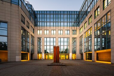 Bürofläche zur Miete provisionsfrei 9 € 5.635 m² Bürofläche teilbar ab 150 m² Martin-Behaim-Straße 12 Neu-Isenburg Neu-Isenburg 63263