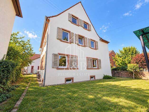 Einfamilienhaus zum Kauf 299.000 € 7 Zimmer 220 m² 498 m² Grundstück Hainfeld 76835