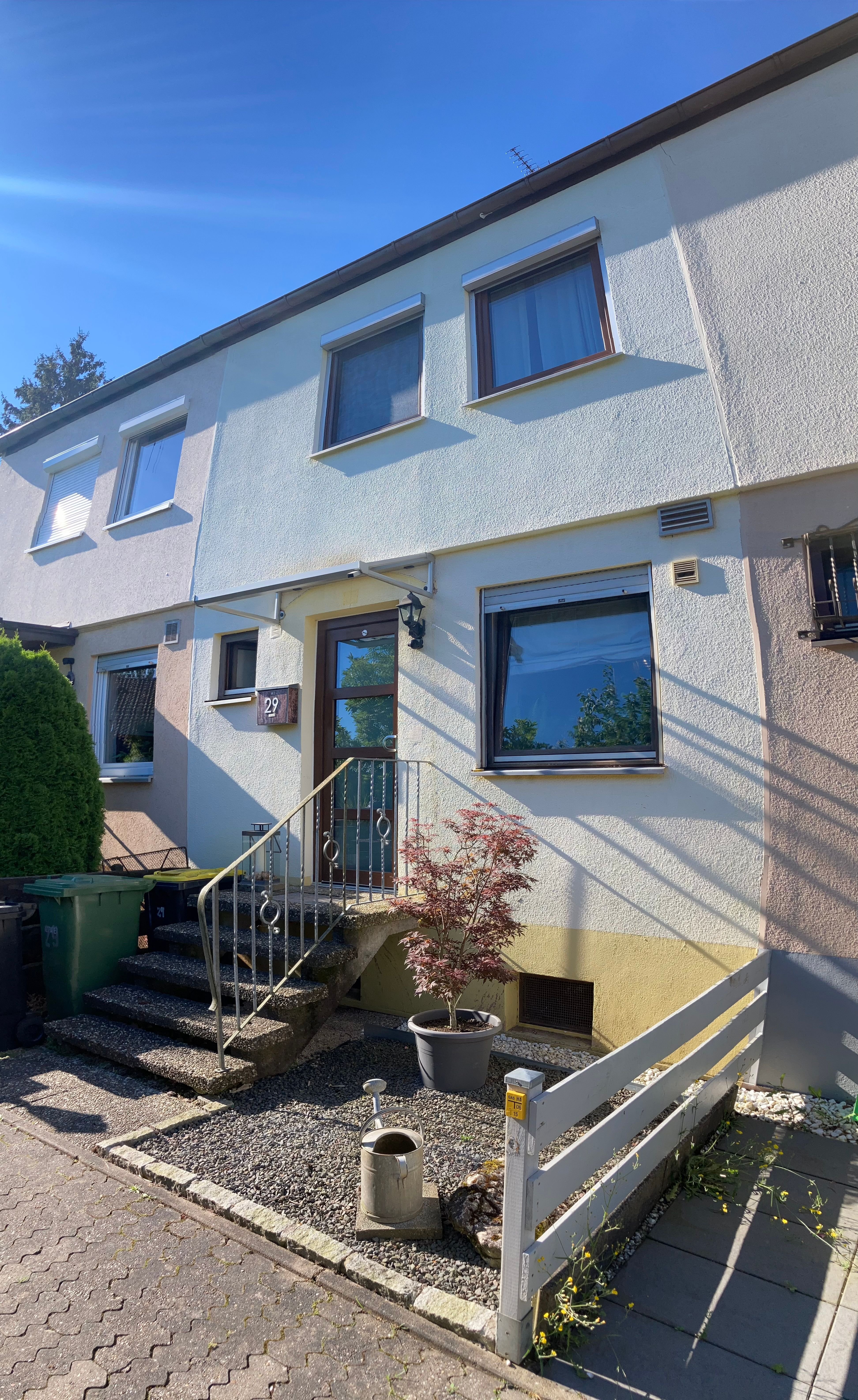 Haus zum Kauf provisionsfrei 399.000 € 6 Zimmer 150 m²<br/>Wohnfläche 107 m²<br/>Grundstück Am Steinbruch Wachendorf Cadolzburg 90556