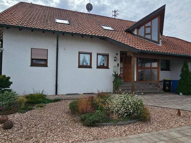 Mehrfamilienhaus zum Kauf provisionsfrei 748.000 € 7 Zimmer 270 m² 690 m² Grundstück Degmarn Oedheim 74229