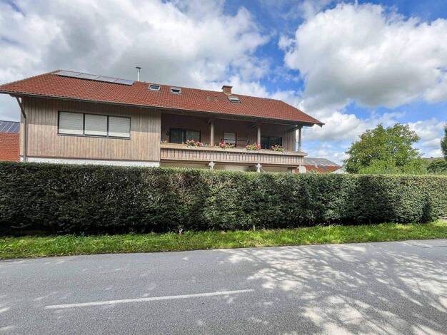 Wohnung zum Kauf 245.000 € 3,5 Zimmer 88,8 m² 2. Geschoss Unterneukirchen 84579