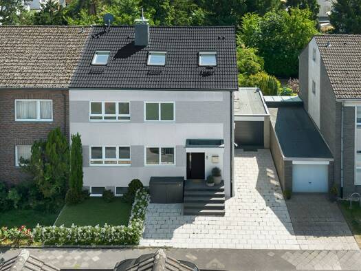 Einfamilienhaus zum Kauf 1.470.000 € 9 Zimmer 342,7 m² 325 m² Grundstück Lörick Düsseldorf 40547