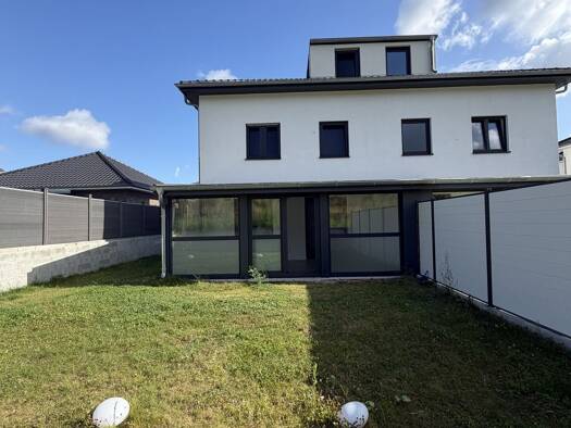 Doppelhaushälfte zur Miete 1.350 € 5 Zimmer 120 m² 250 m² Grundstück frei ab 01.09.2026 Lauenburg/Elbe 21481