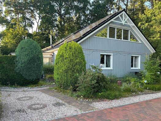 Einfamilienhaus zum Kauf 565.000 € 6 Zimmer 136 m² 647 m² Grundstück frei ab 01.01.2027 Uetersen 25436