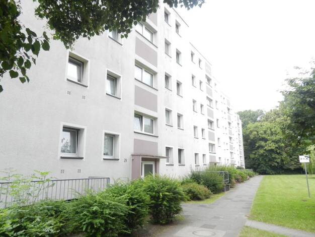 Wohnung zum Kauf provisionsfrei 109.400 € 3,5 Zimmer 65,6 m² 4. Geschoss Dirschauer Weg 29 Wedau Duisburg 47279