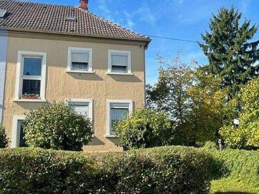 Mehrfamilienhaus zum Kauf provisionsfrei als Kapitalanlage geeignet 185.000 € 4 Zimmer 94 m² 459 m² Grundstück Rosentalstraße 5 Plankstadt 68723